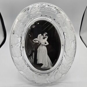 5x7 Vintage Oval Japanese Crystal Glass Picture Frame | Rose Leaf Floral Pattern